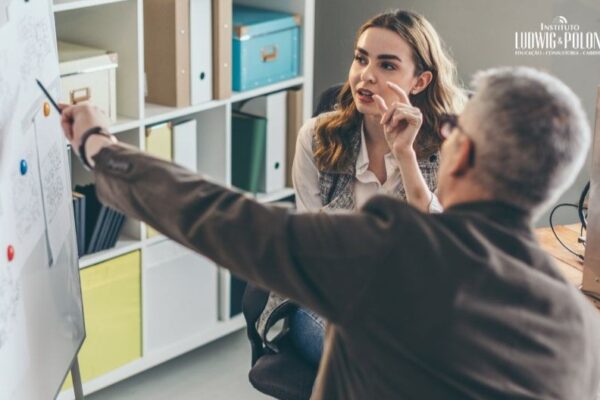 Mentoria individual: a orientação certa para dar o próximo passo na sua carreira